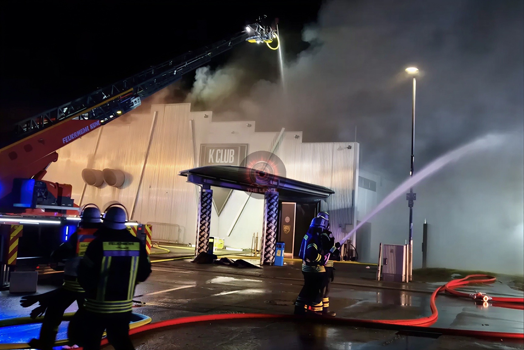 Germany: Hundreds Flee as Fire Rips Through German Nightclub.