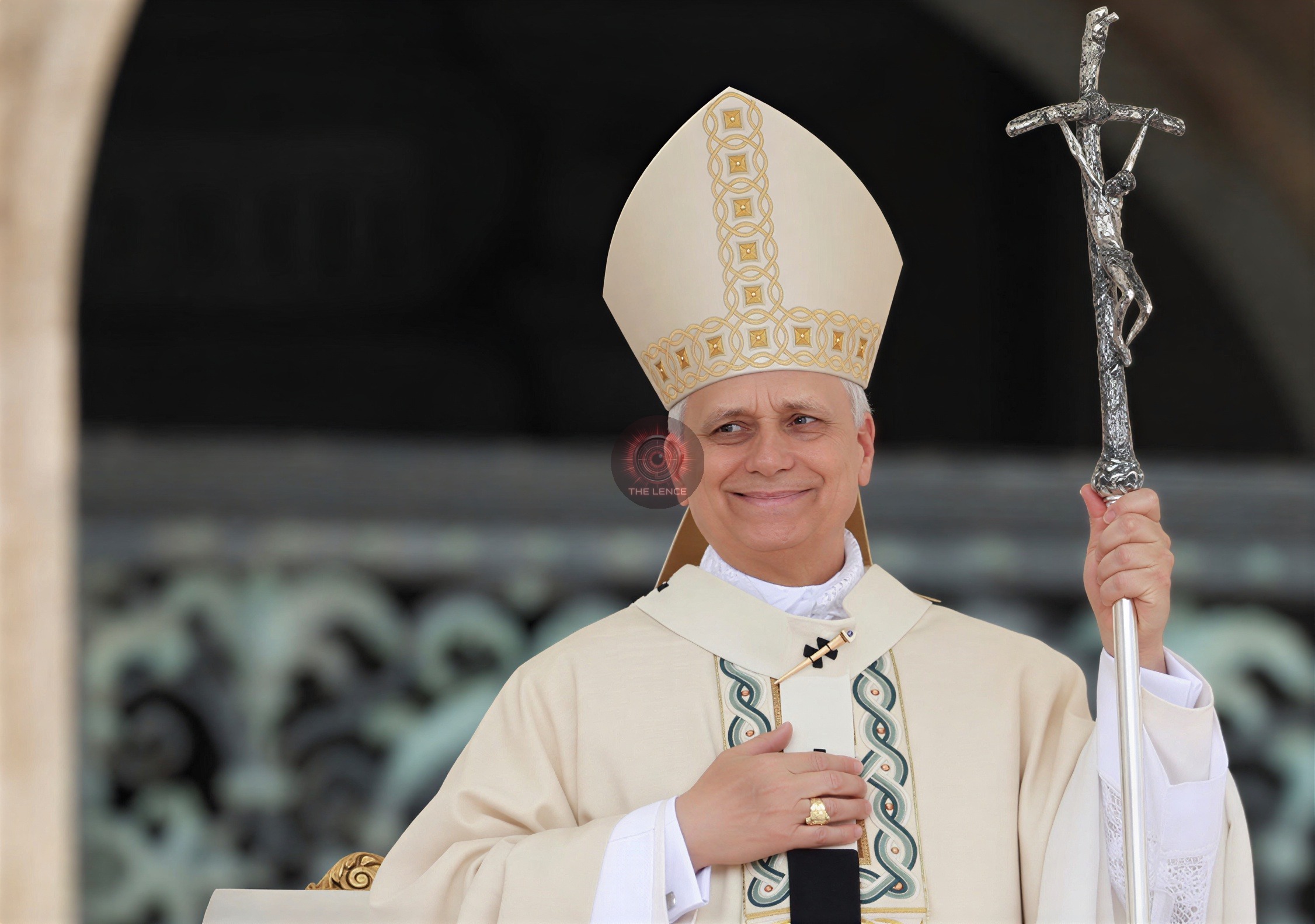 Pope Leo Denounces Threats Against Iran, Urges Leaders to Choose Peace